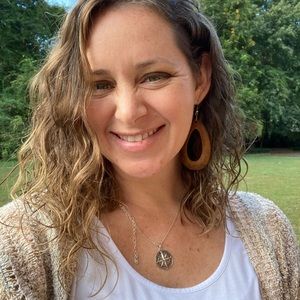 Meet your Posher, Kacy